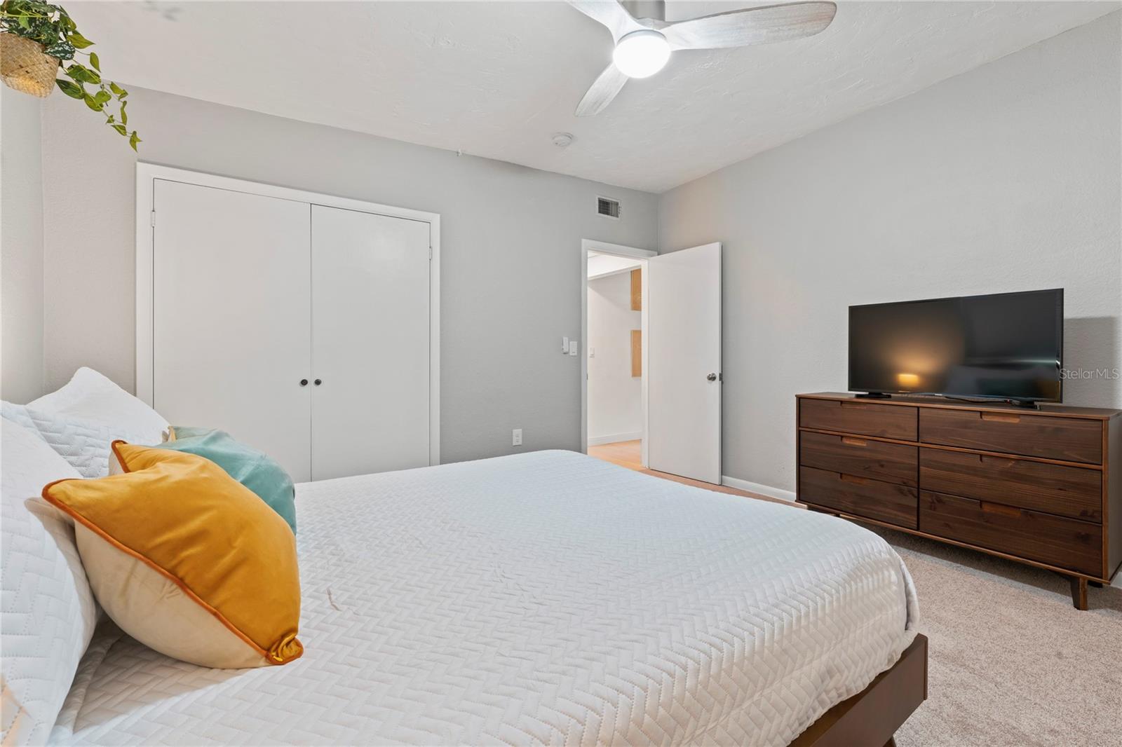 Listing photo id 19 for 12296 144th Lane