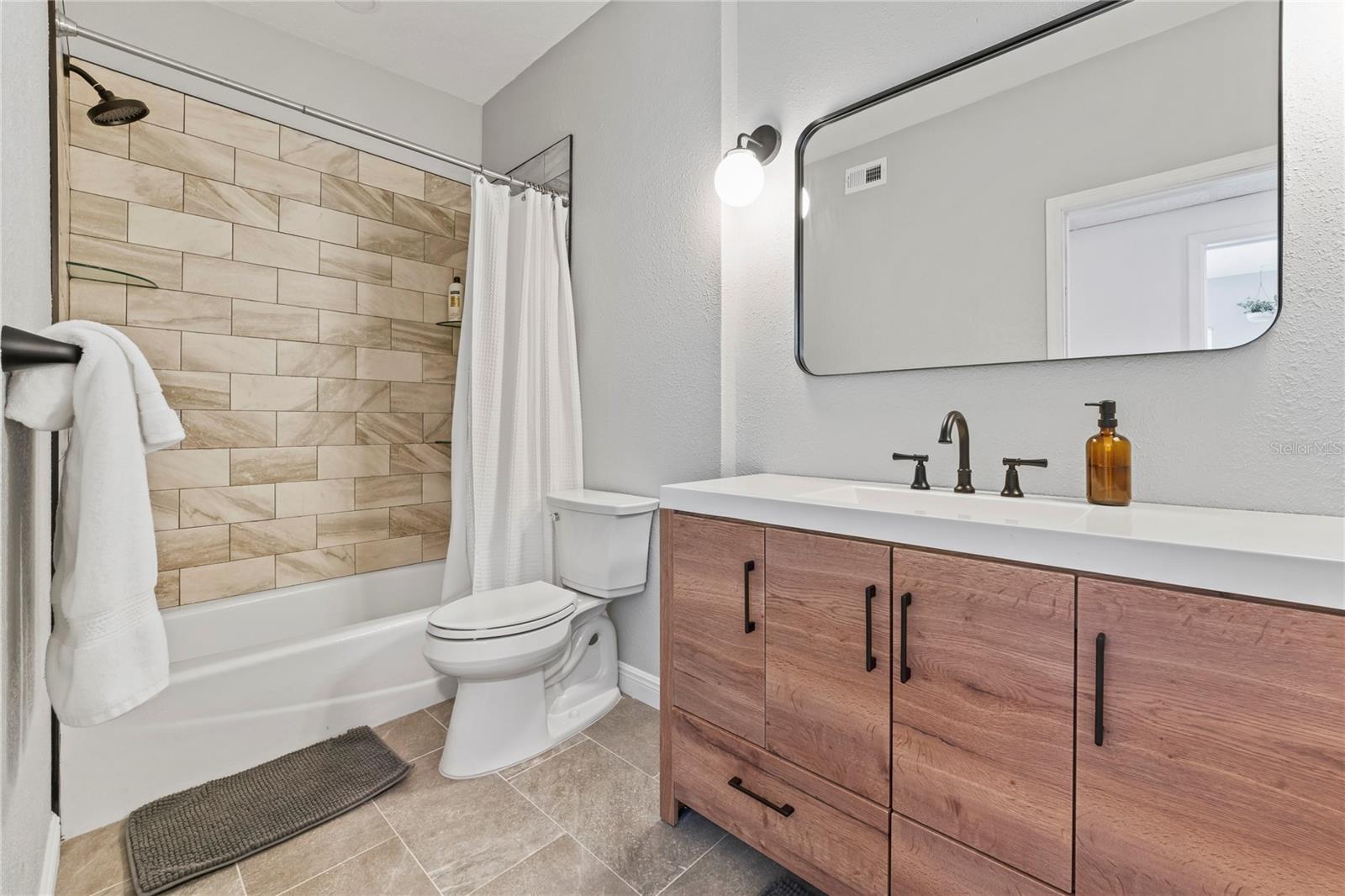 Listing photo id 21 for 12296 144th Lane