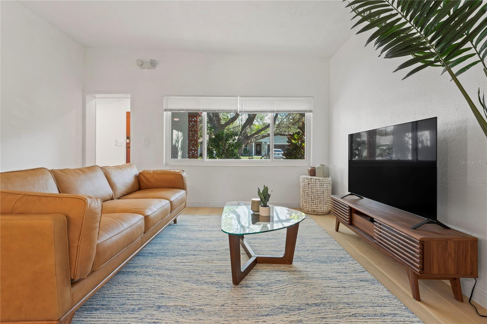 Listing photo id 4 for 12296 144th Lane