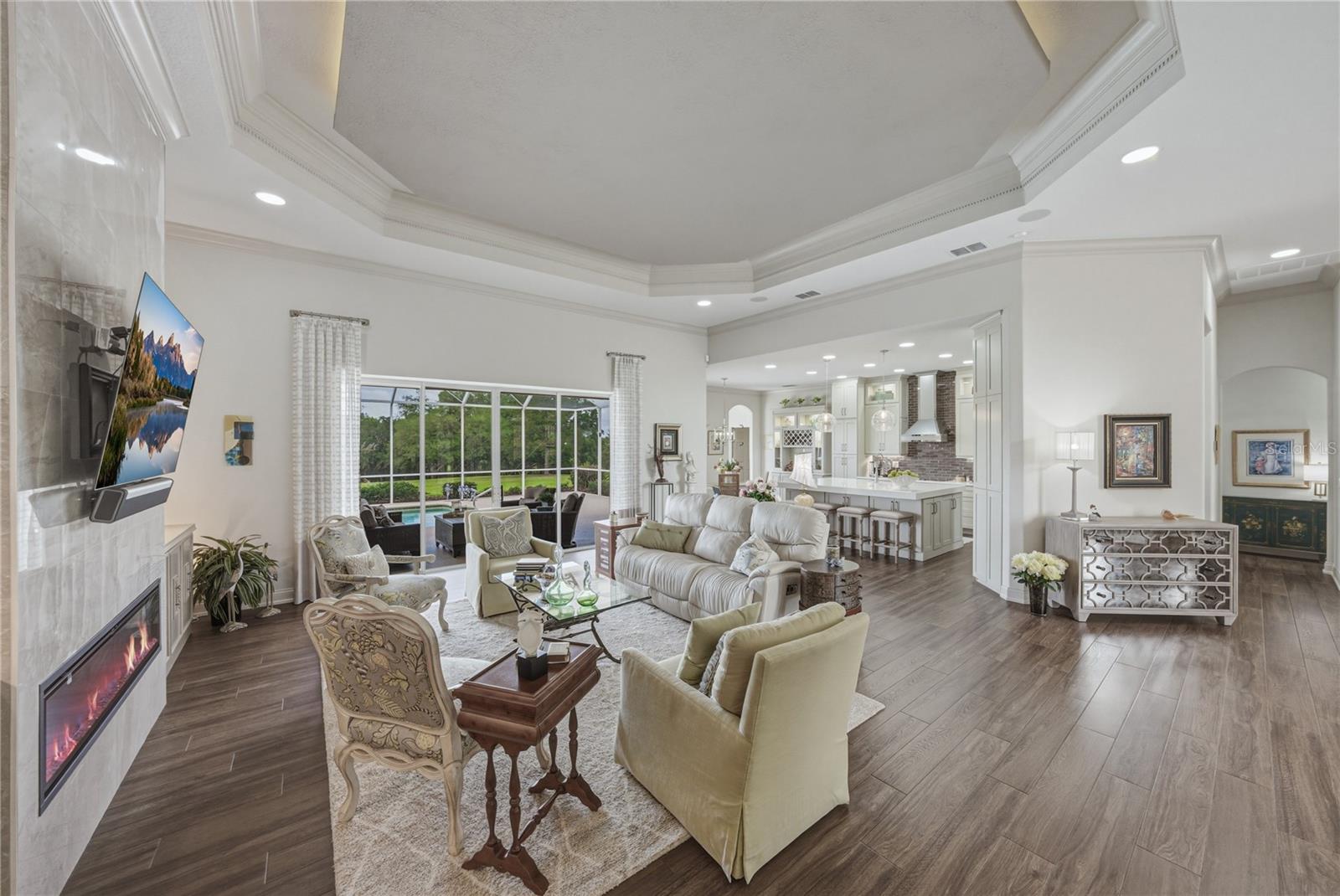 Image 16 of 88 For 13816 Carryback Drive