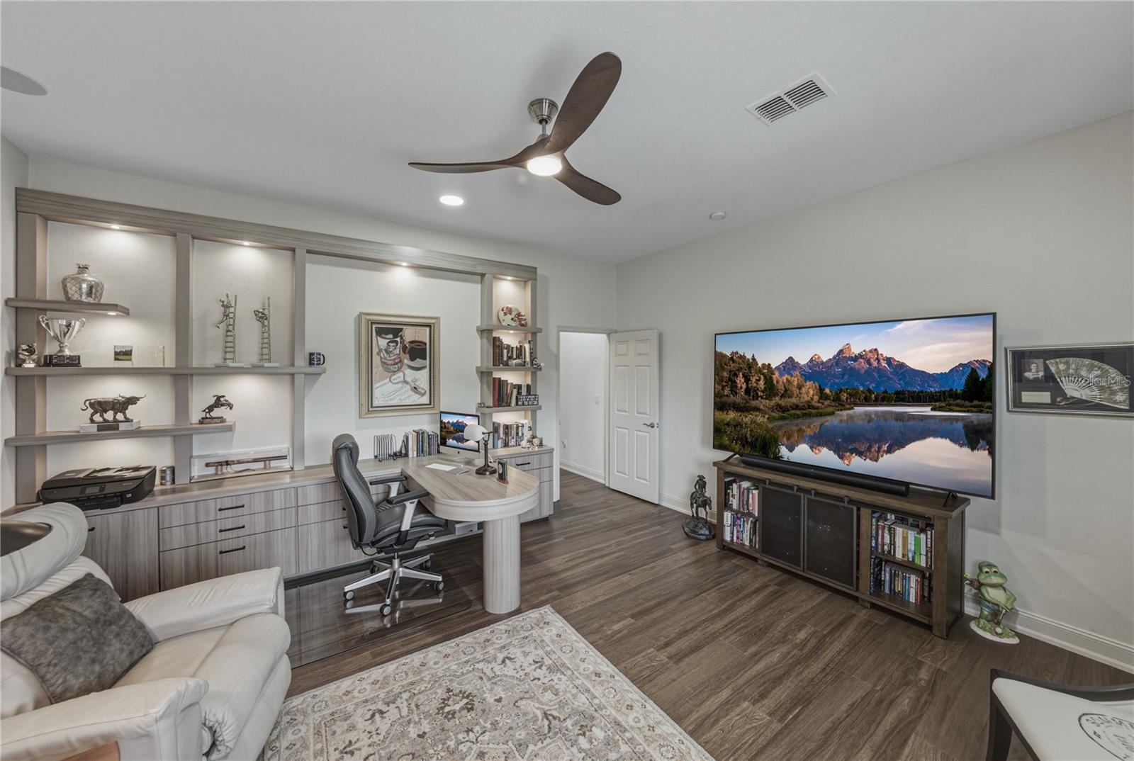 Image 48 of 88 For 13816 Carryback Drive