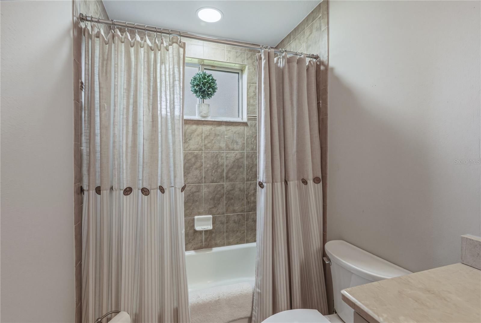 Image 51 of 88 For 13816 Carryback Drive