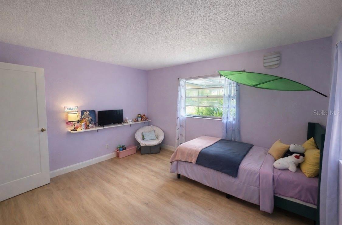 Image 20 of 42 For 12262 Hyacinth Point