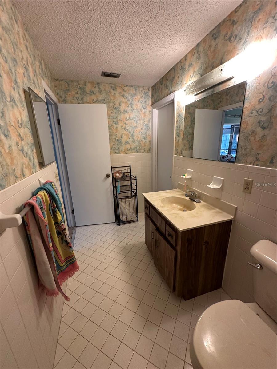 Image 26 of 42 For 12262 Hyacinth Point