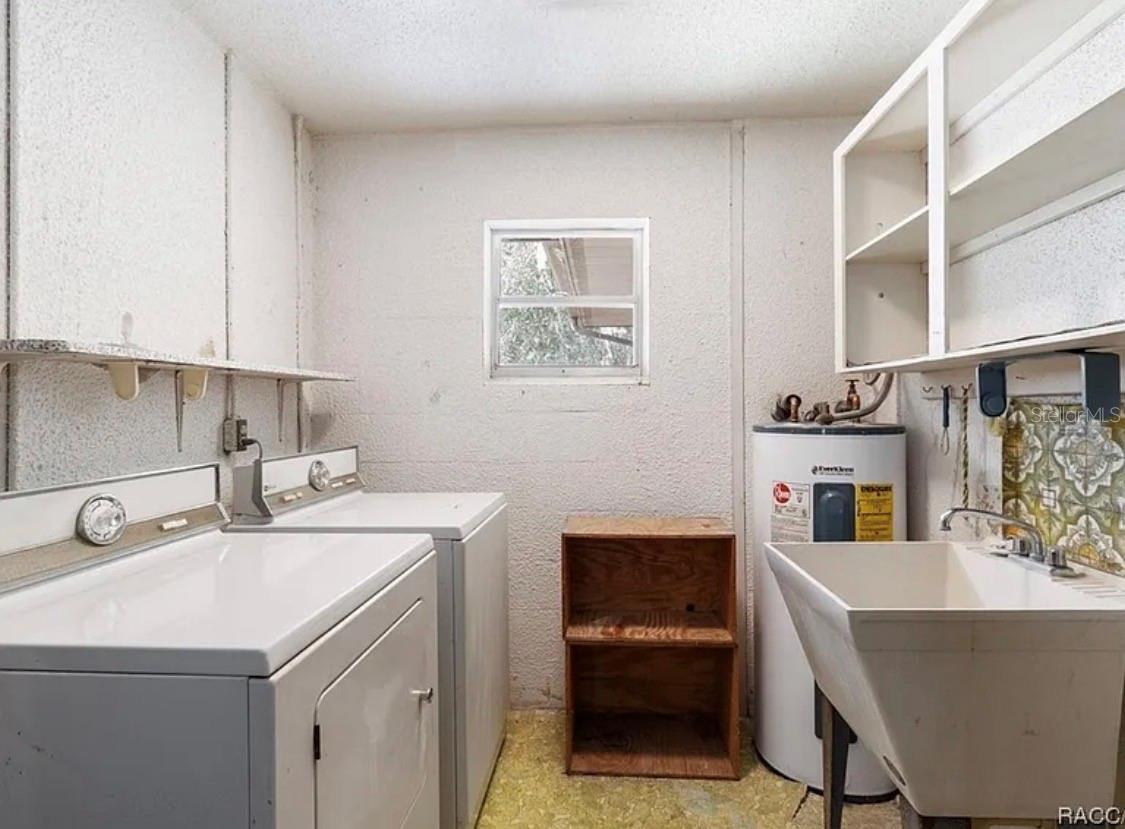 Image 27 of 42 For 12262 Hyacinth Point