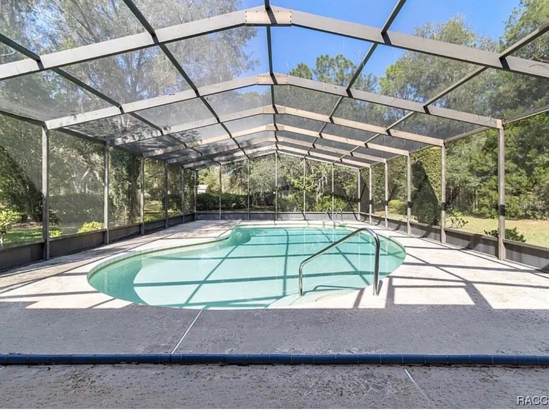 Image 34 of 42 For 12262 Hyacinth Point