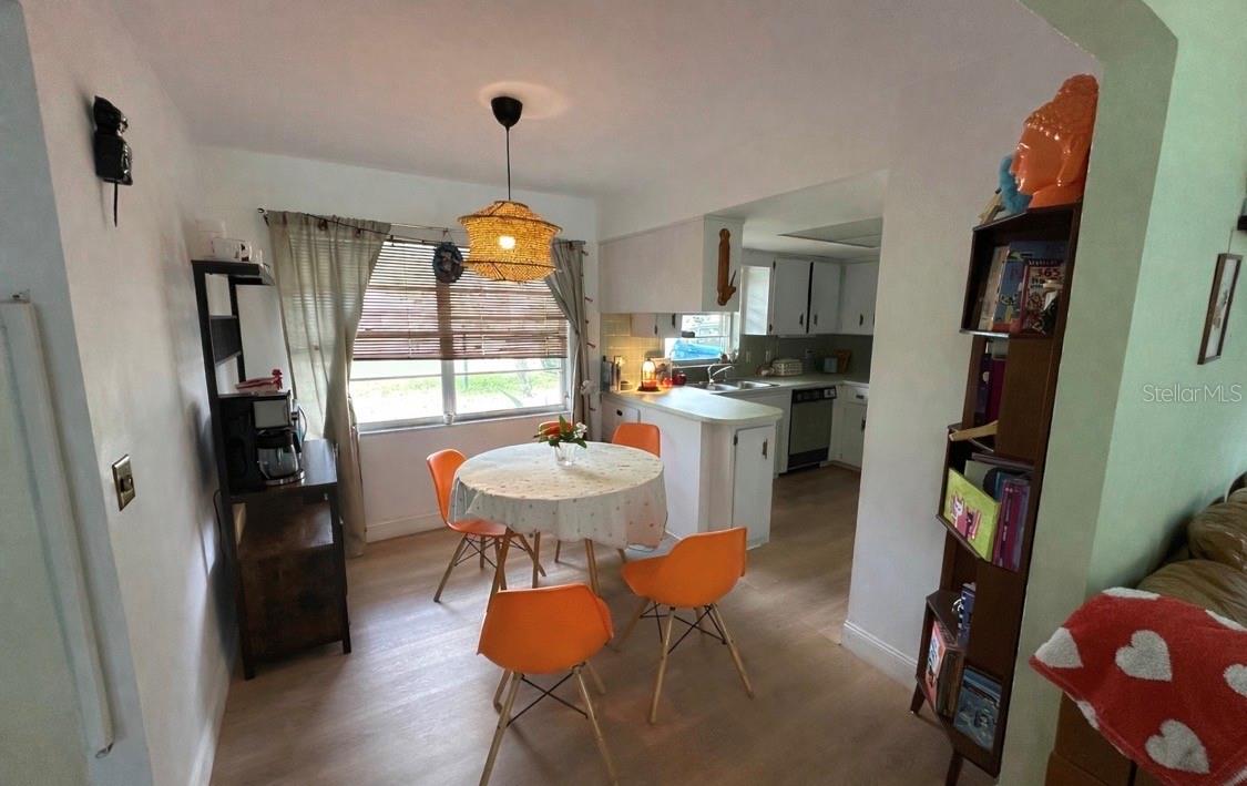 Image 9 of 42 For 12262 Hyacinth Point