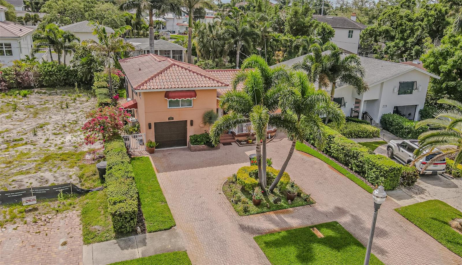 Image 33 of 57 For 243 Snell Isle Boulevard Ne