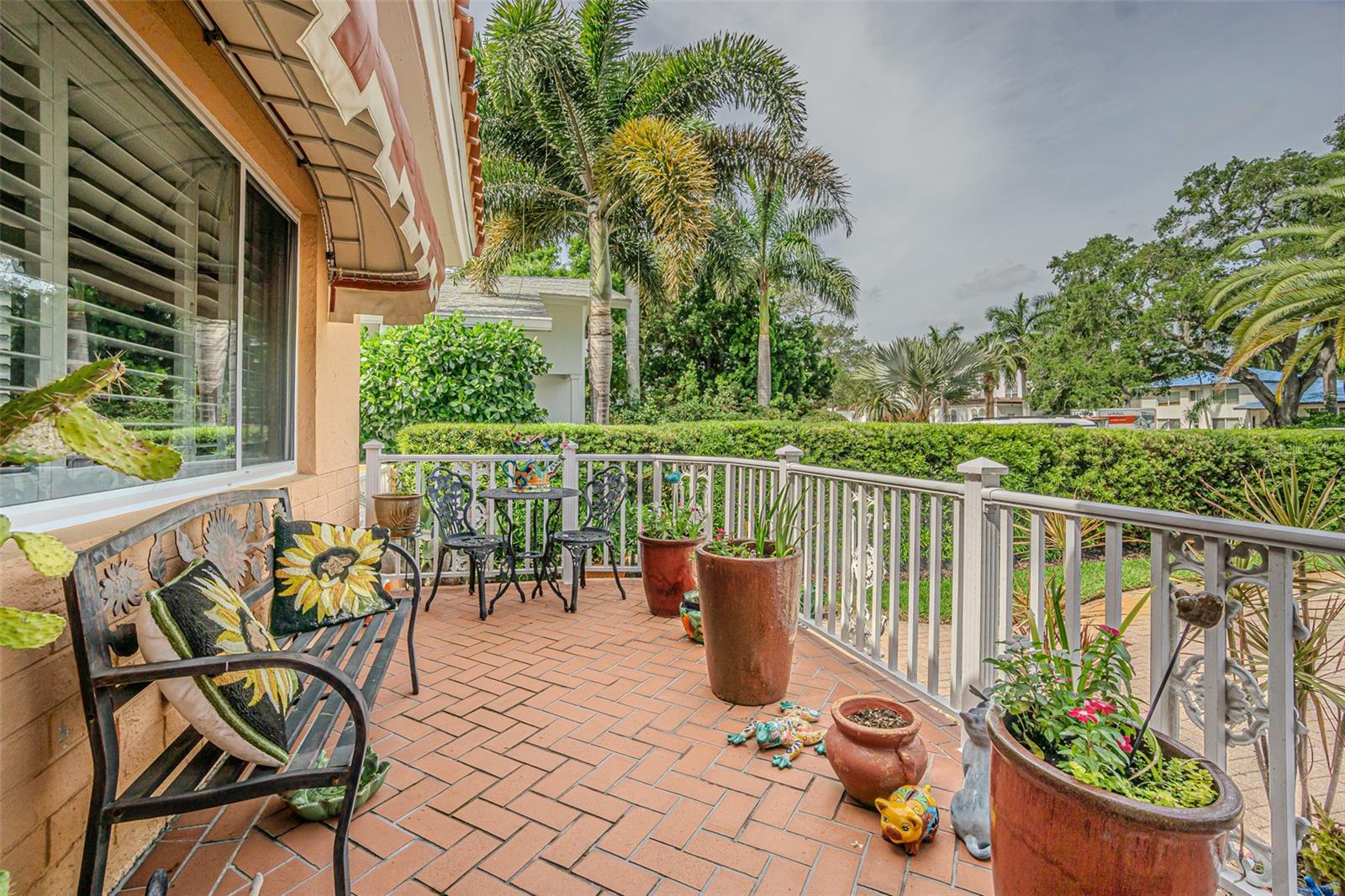 Image 4 of 57 For 243 Snell Isle Boulevard Ne