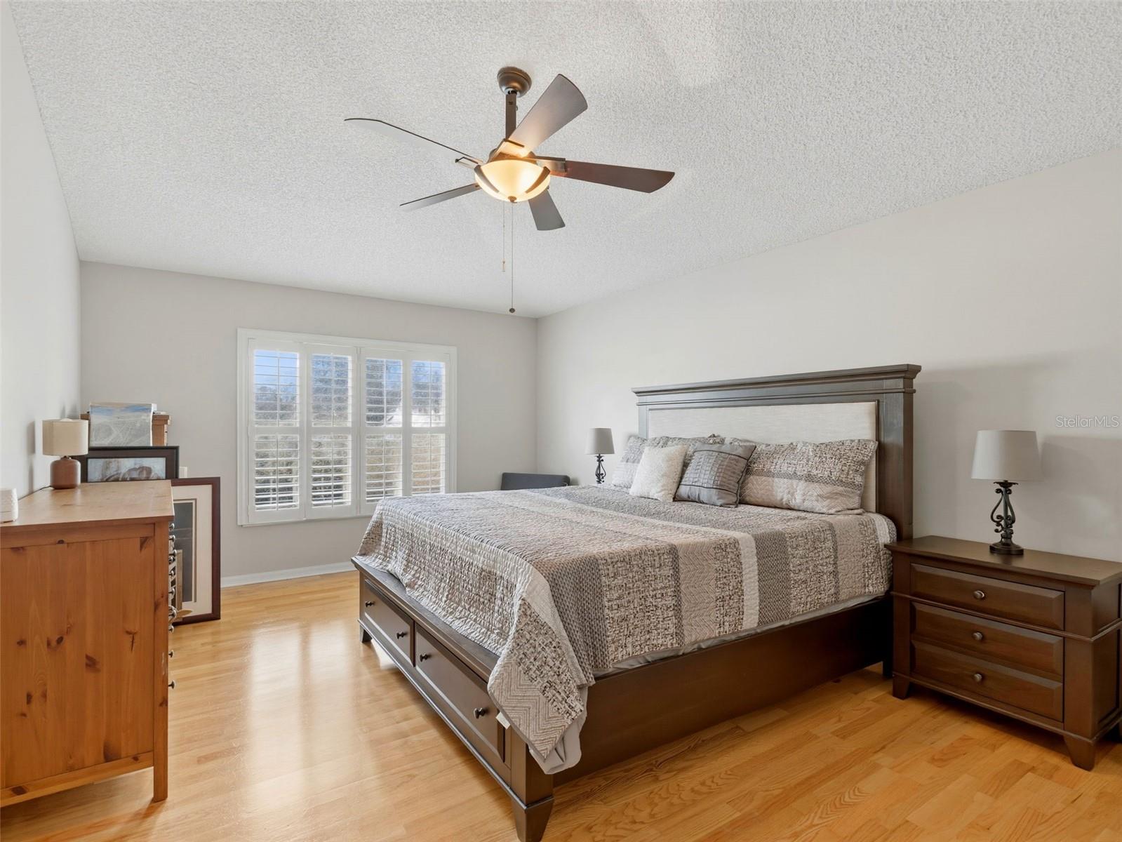 Listing photo id 14 for 13389 Brewster Road