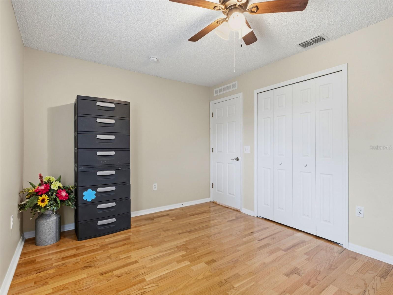 Listing photo id 20 for 13389 Brewster Road