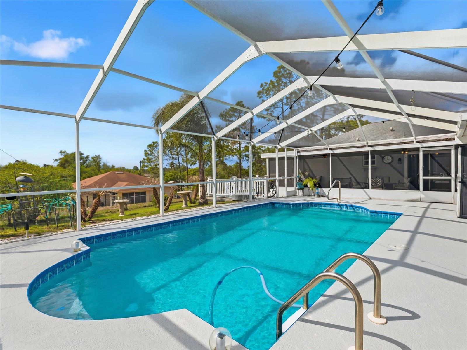 Listing photo id 30 for 13389 Brewster Road