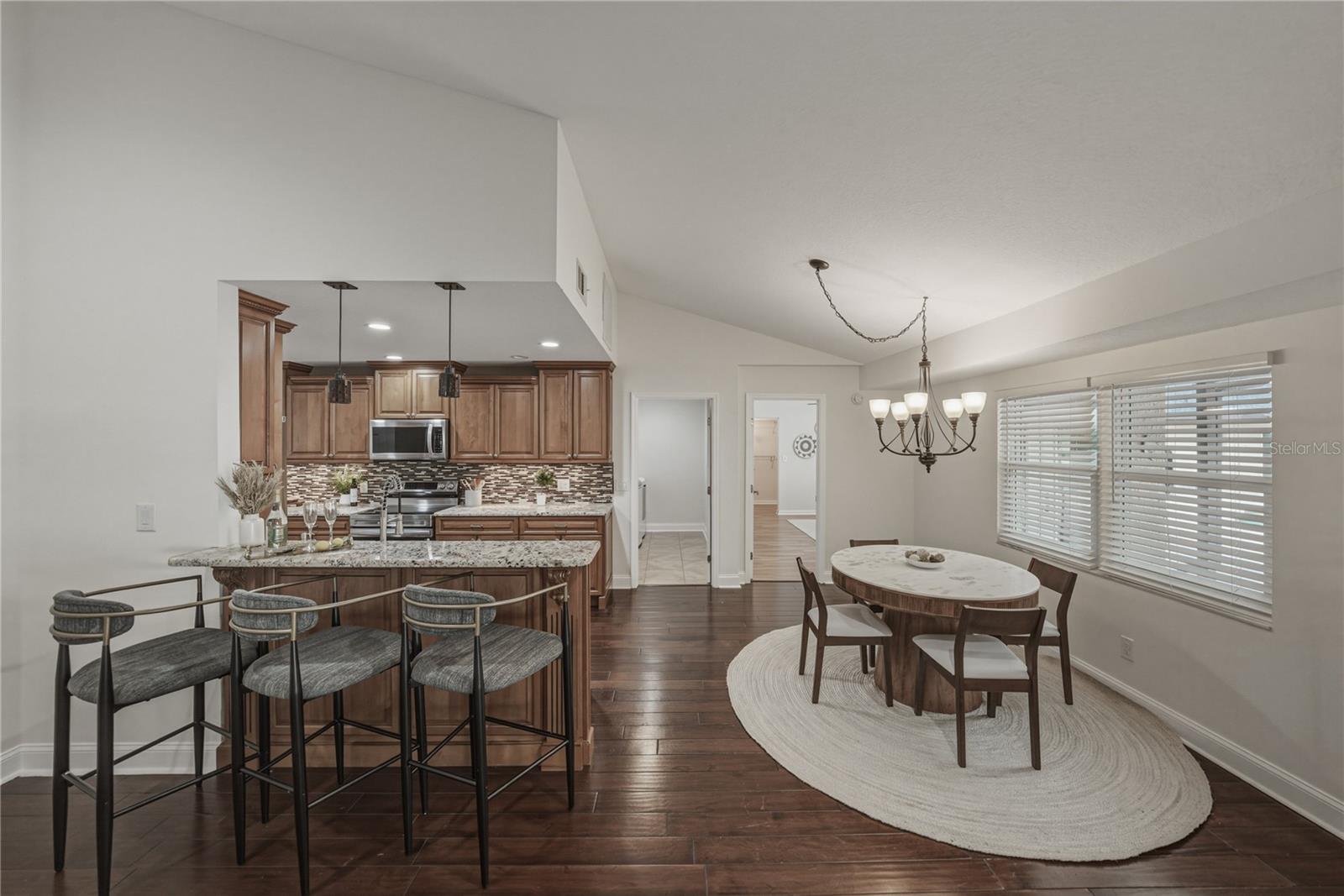 Image 19 of 87 For 7601 Thunderhead Street