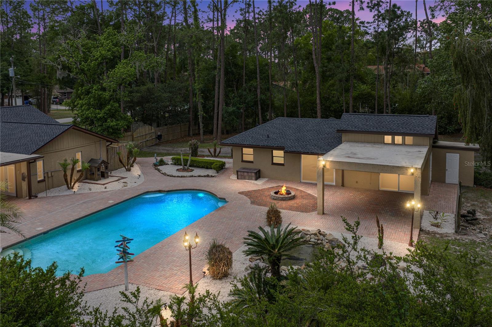 Image 2 of 87 For 7601 Thunderhead Street