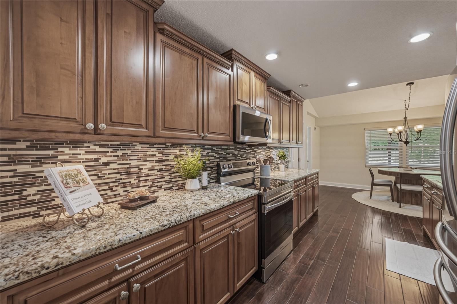 Image 21 of 87 For 7601 Thunderhead Street