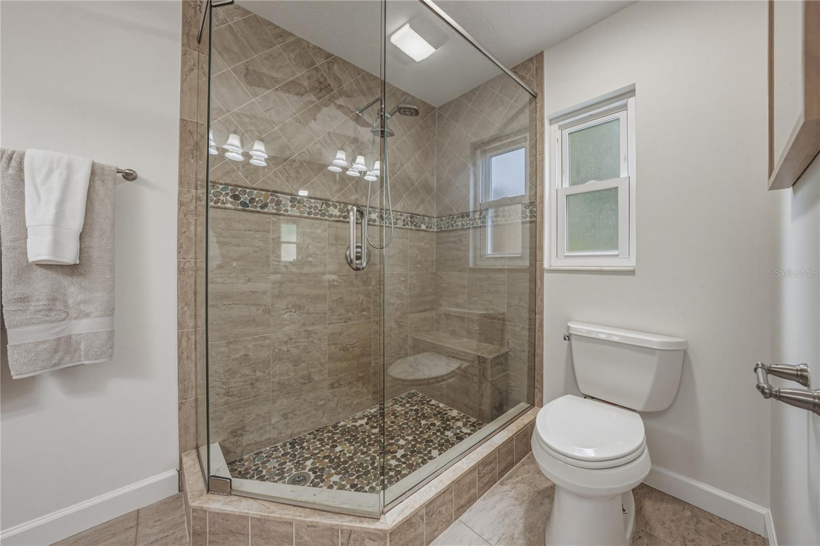 Image 36 of 87 For 7601 Thunderhead Street