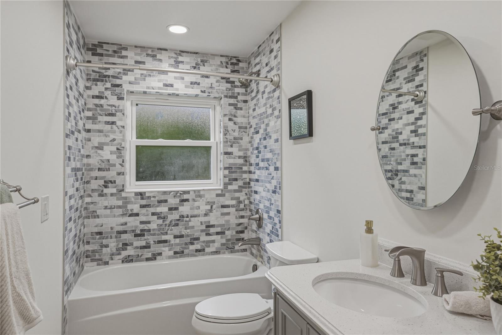 Image 41 of 87 For 7601 Thunderhead Street