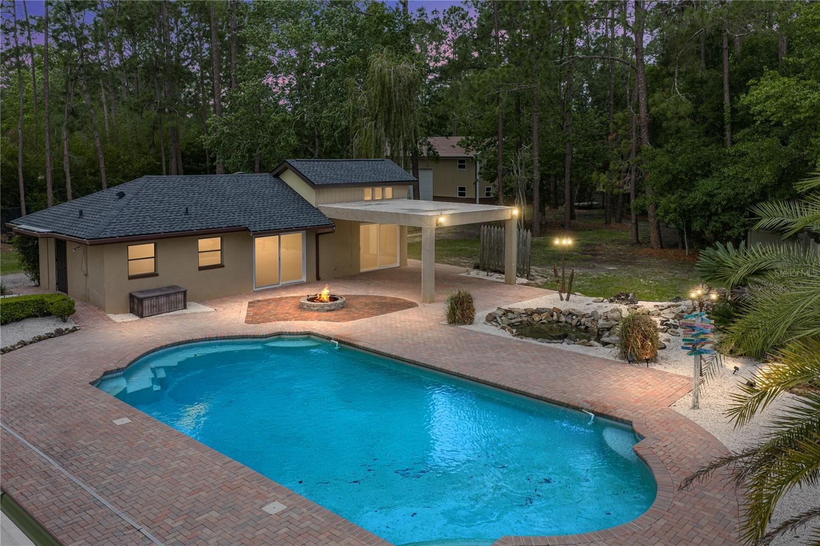 Image 47 of 87 For 7601 Thunderhead Street