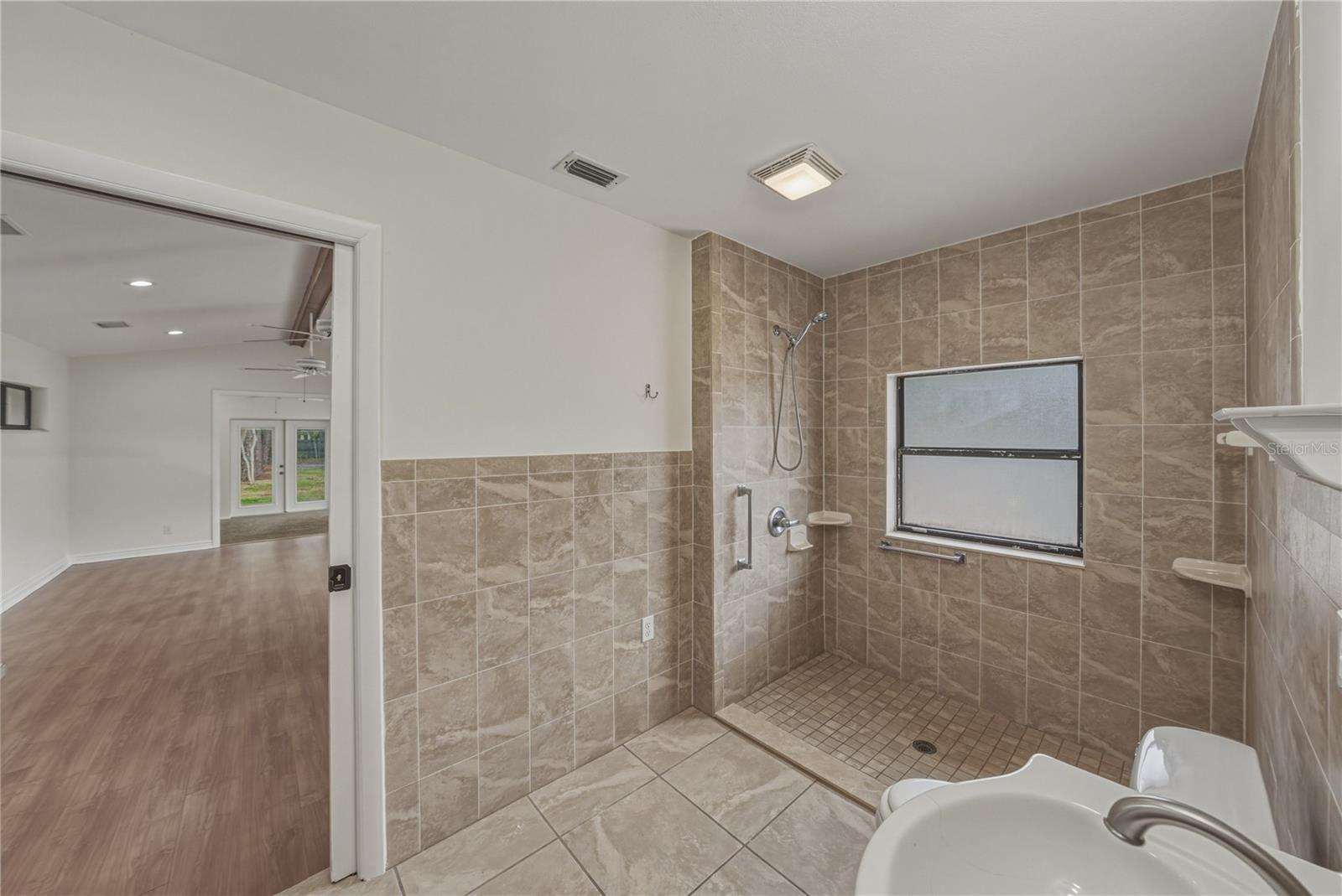 Image 57 of 87 For 7601 Thunderhead Street