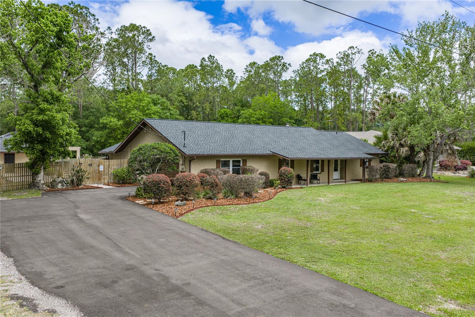 Image 8 of 87 For 7601 Thunderhead Street