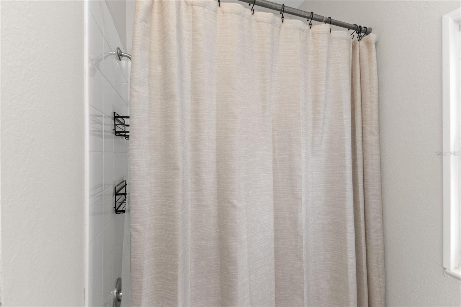 Listing photo id 23 for 318 Osborne Avenue