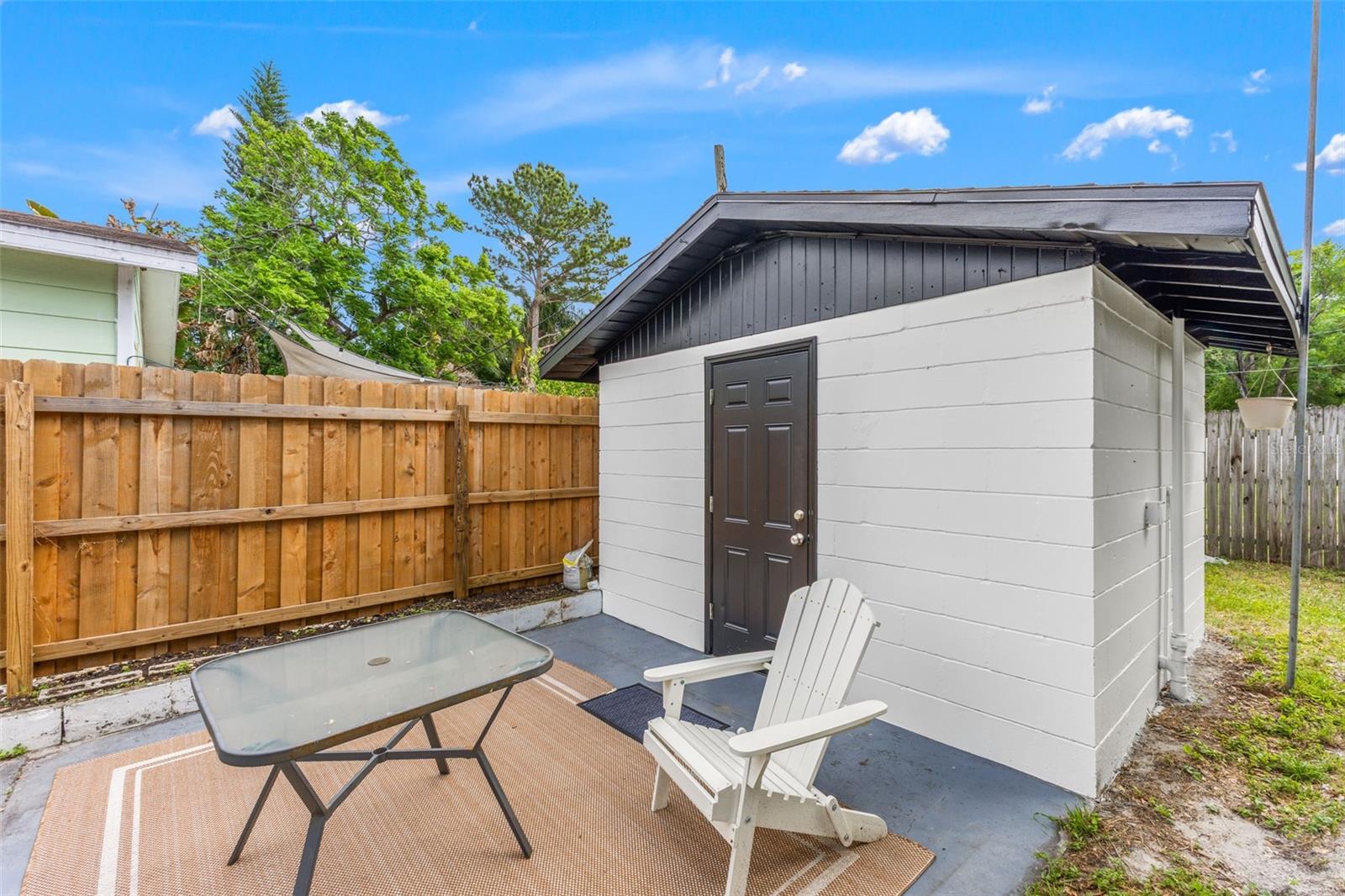 Listing photo id 31 for 318 Osborne Avenue