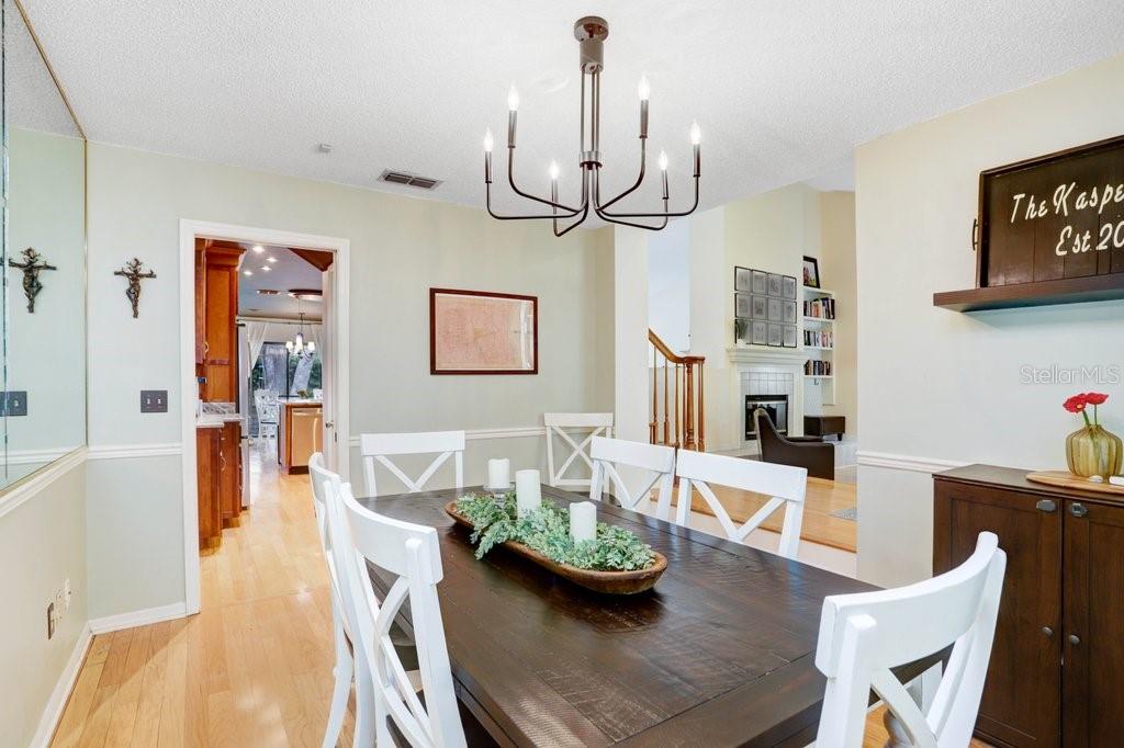 Image 11 of 36 For 6214 Farthing Street