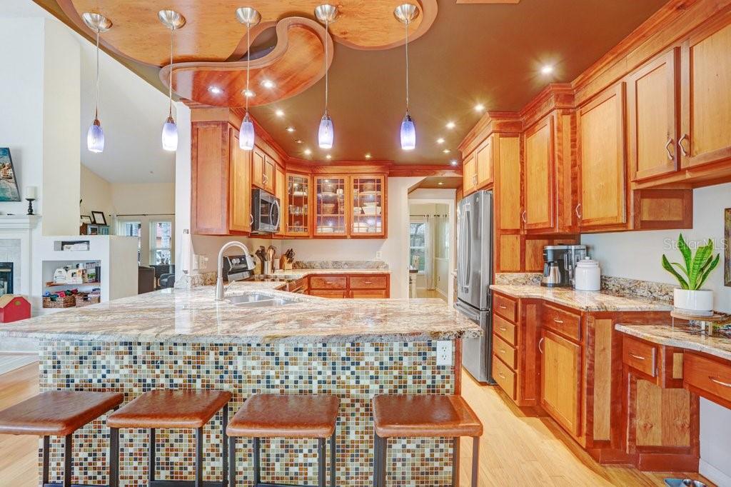 Image 14 of 36 For 6214 Farthing Street