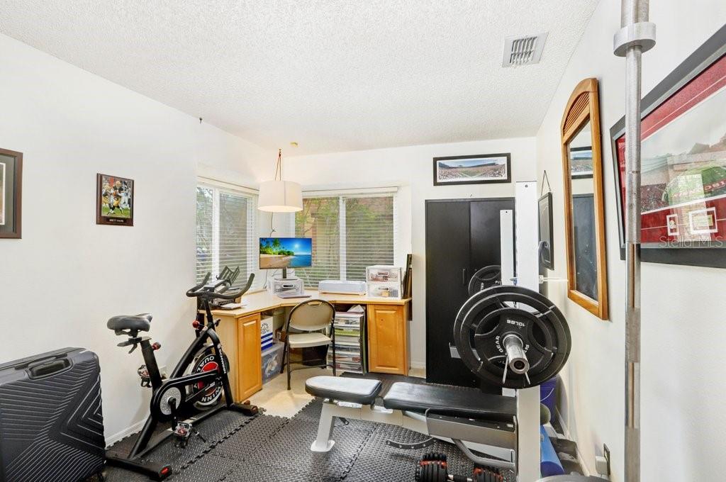 Image 24 of 36 For 6214 Farthing Street