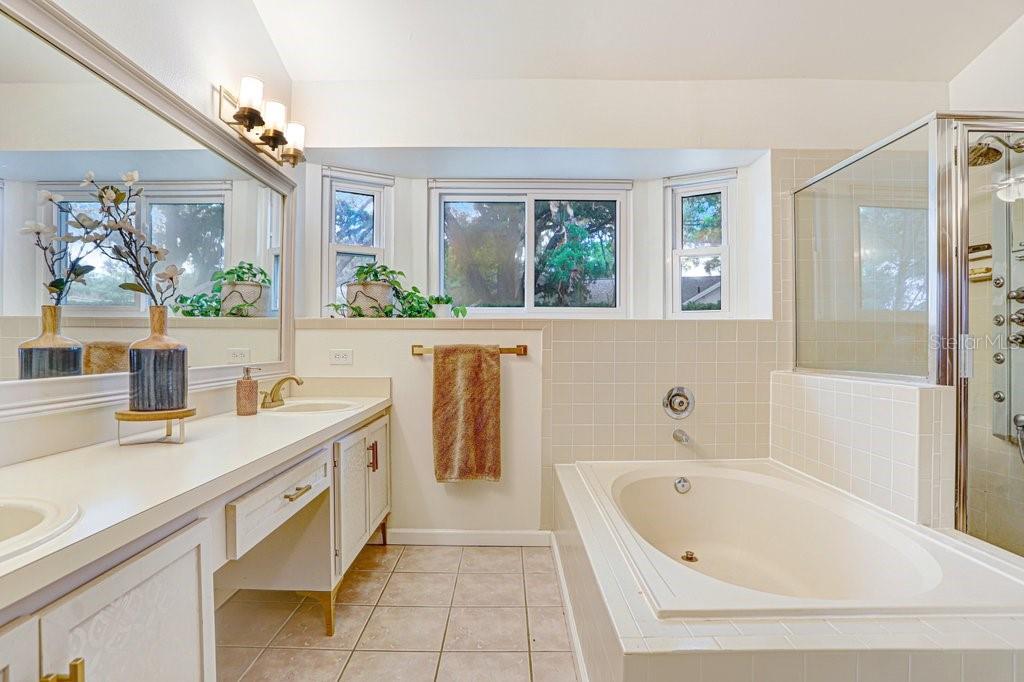 Image 26 of 36 For 6214 Farthing Street