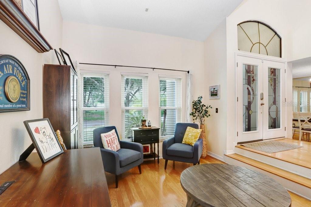 Image 8 of 36 For 6214 Farthing Street