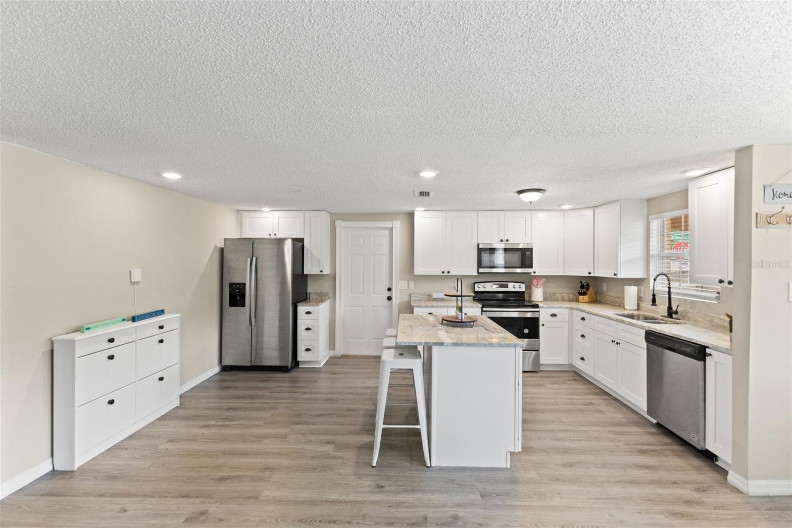 Image 14 of 44 For 7901 Packwood Avenue