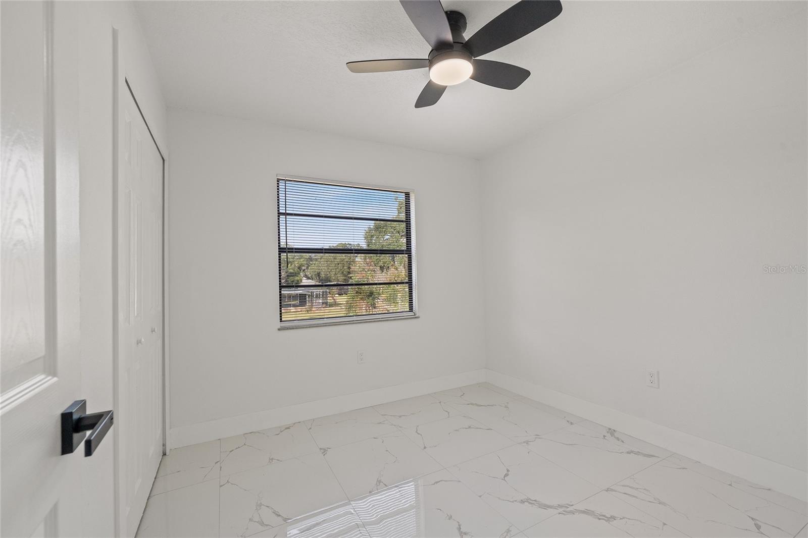 Image 8 of 23 For 10190 Thayer Street