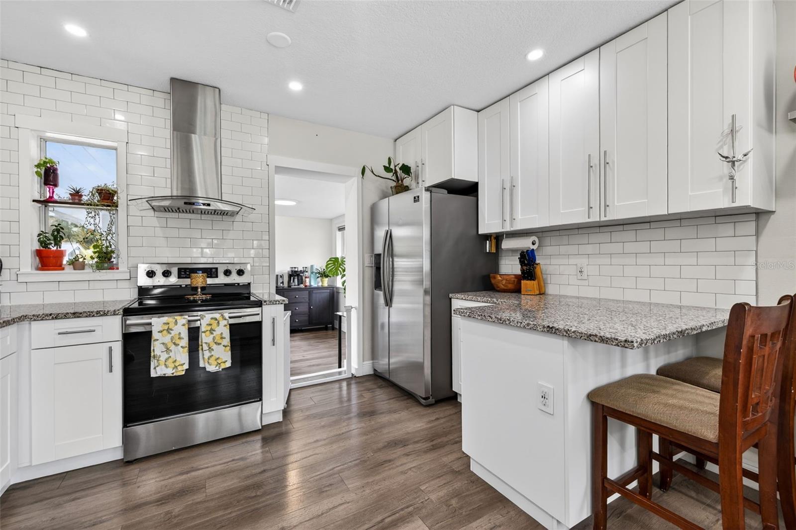 Image 10 of 28 For 768 53rd Terrace N