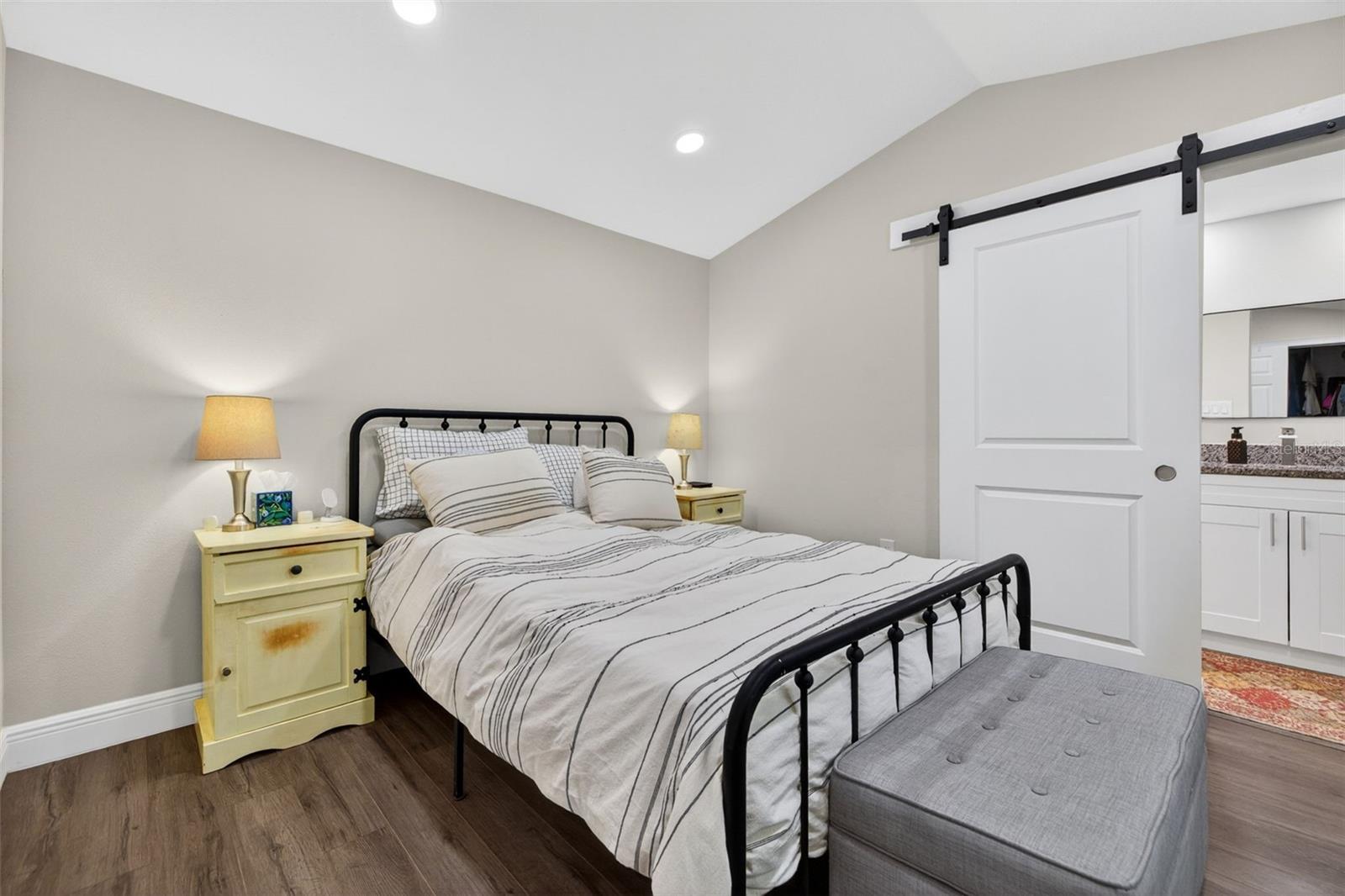 Image 15 of 28 For 768 53rd Terrace N