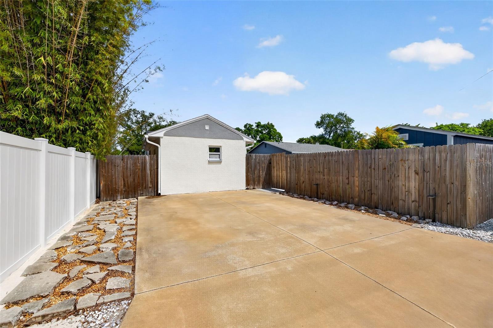 Image 24 of 28 For 768 53rd Terrace N