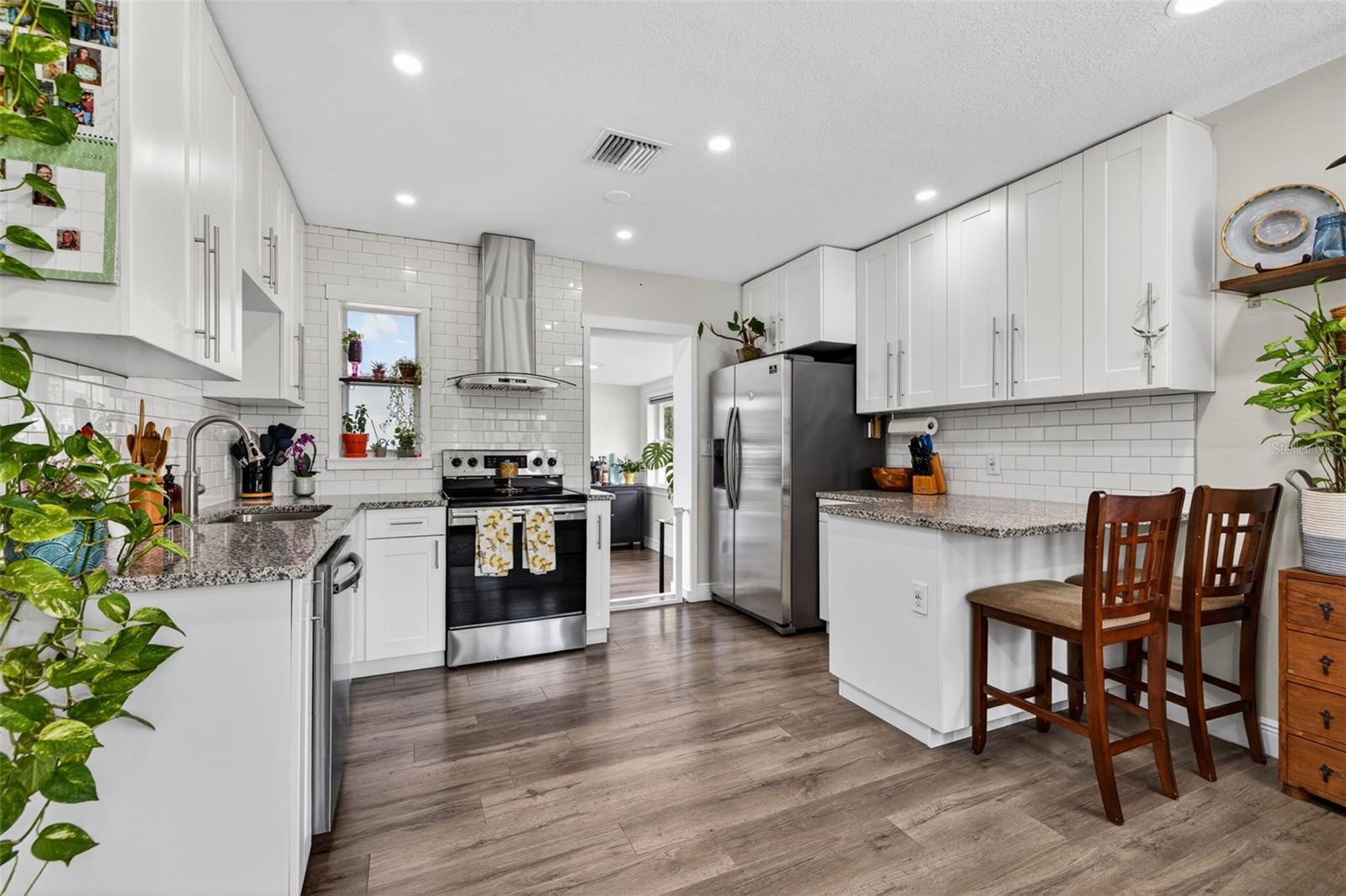 Image 6 of 28 For 768 53rd Terrace N