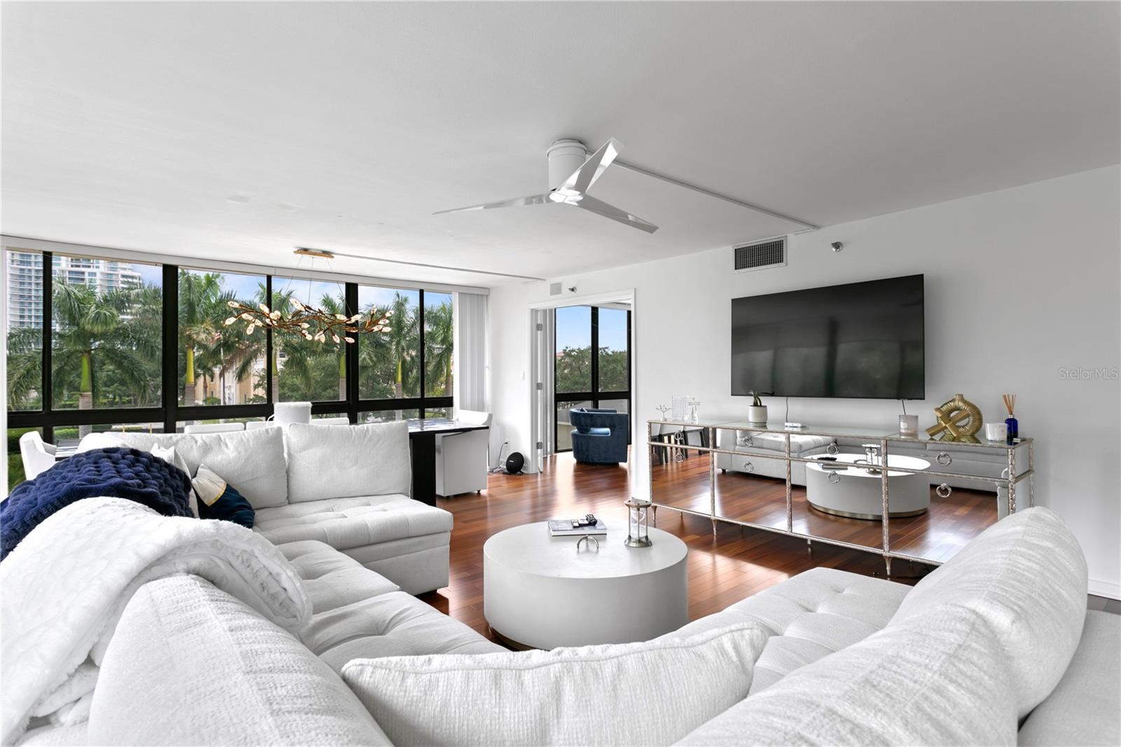 Image 14 of 47 For 3301 Bayshore Boulevard 408b