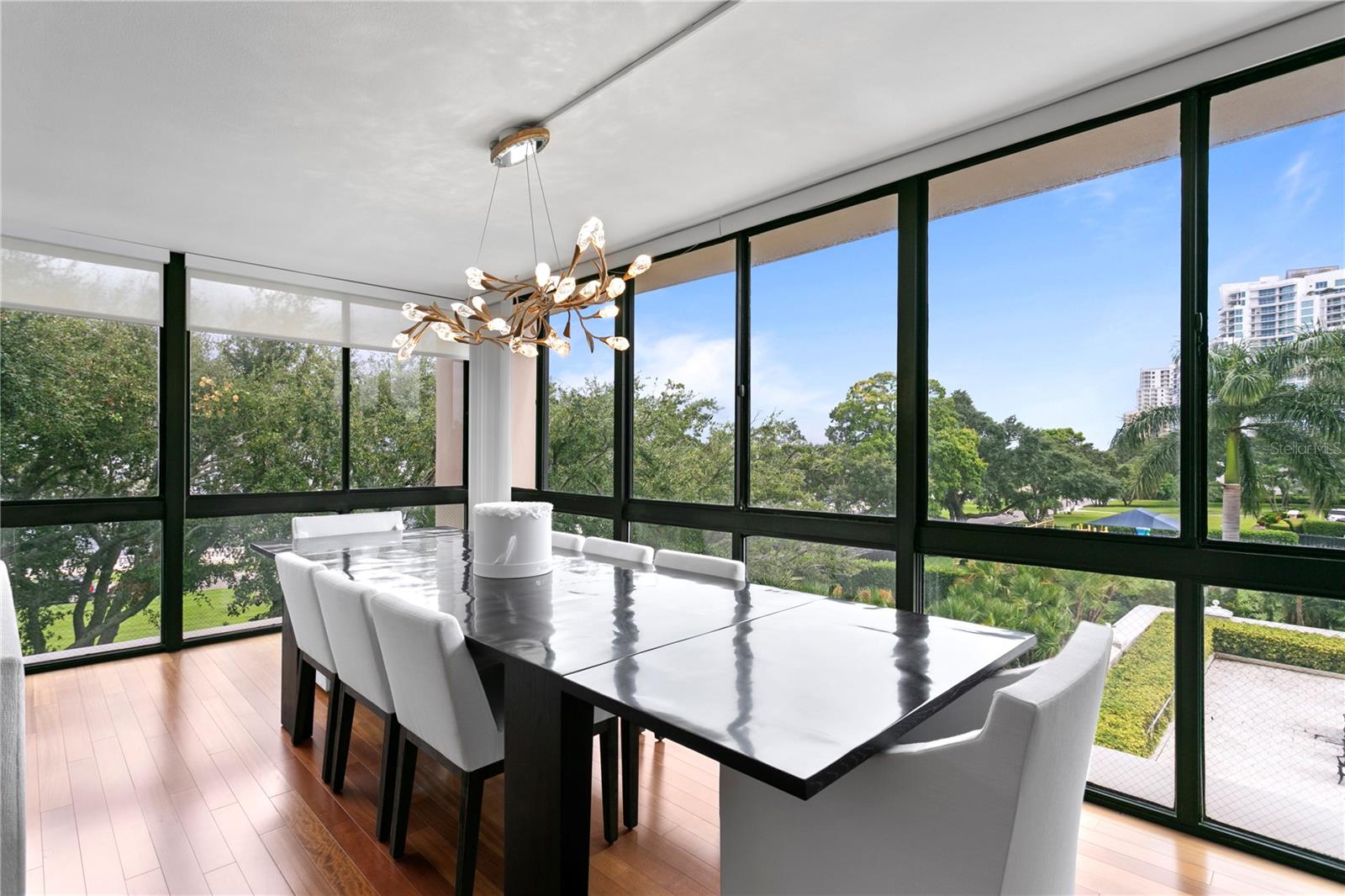 Image 17 of 47 For 3301 Bayshore Boulevard 408b