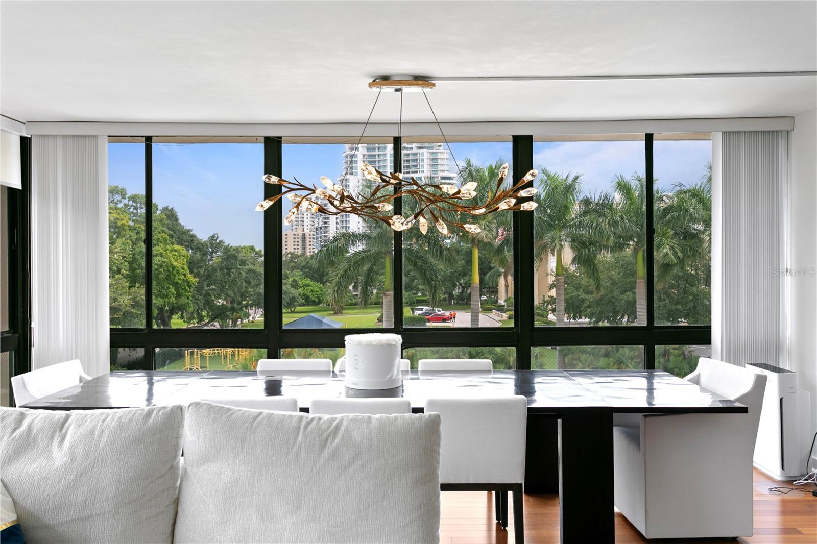 Image 18 of 47 For 3301 Bayshore Boulevard 408b