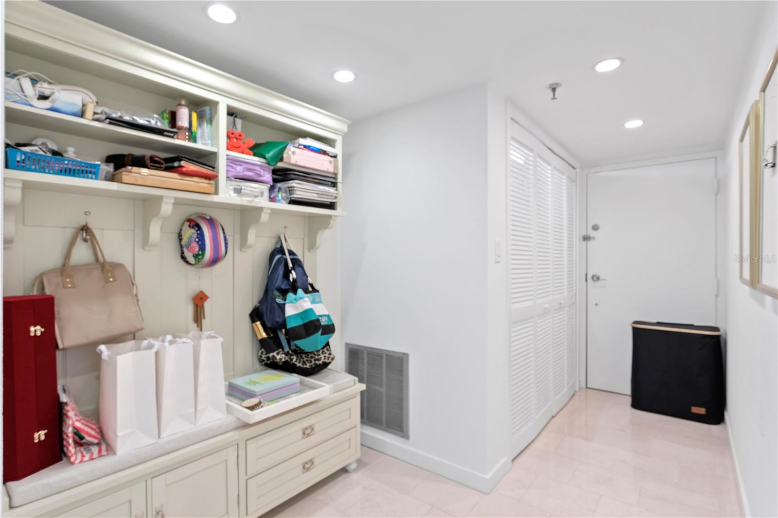 Image 33 of 47 For 3301 Bayshore Boulevard 408b