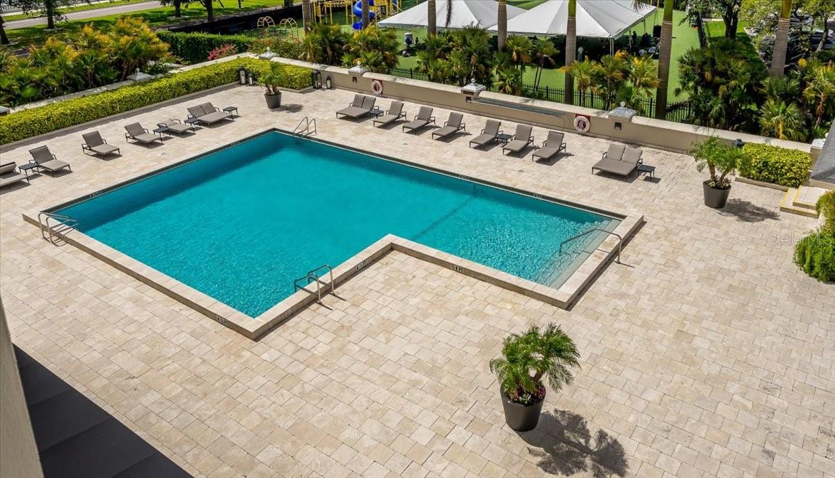 Image 38 of 47 For 3301 Bayshore Boulevard 408b