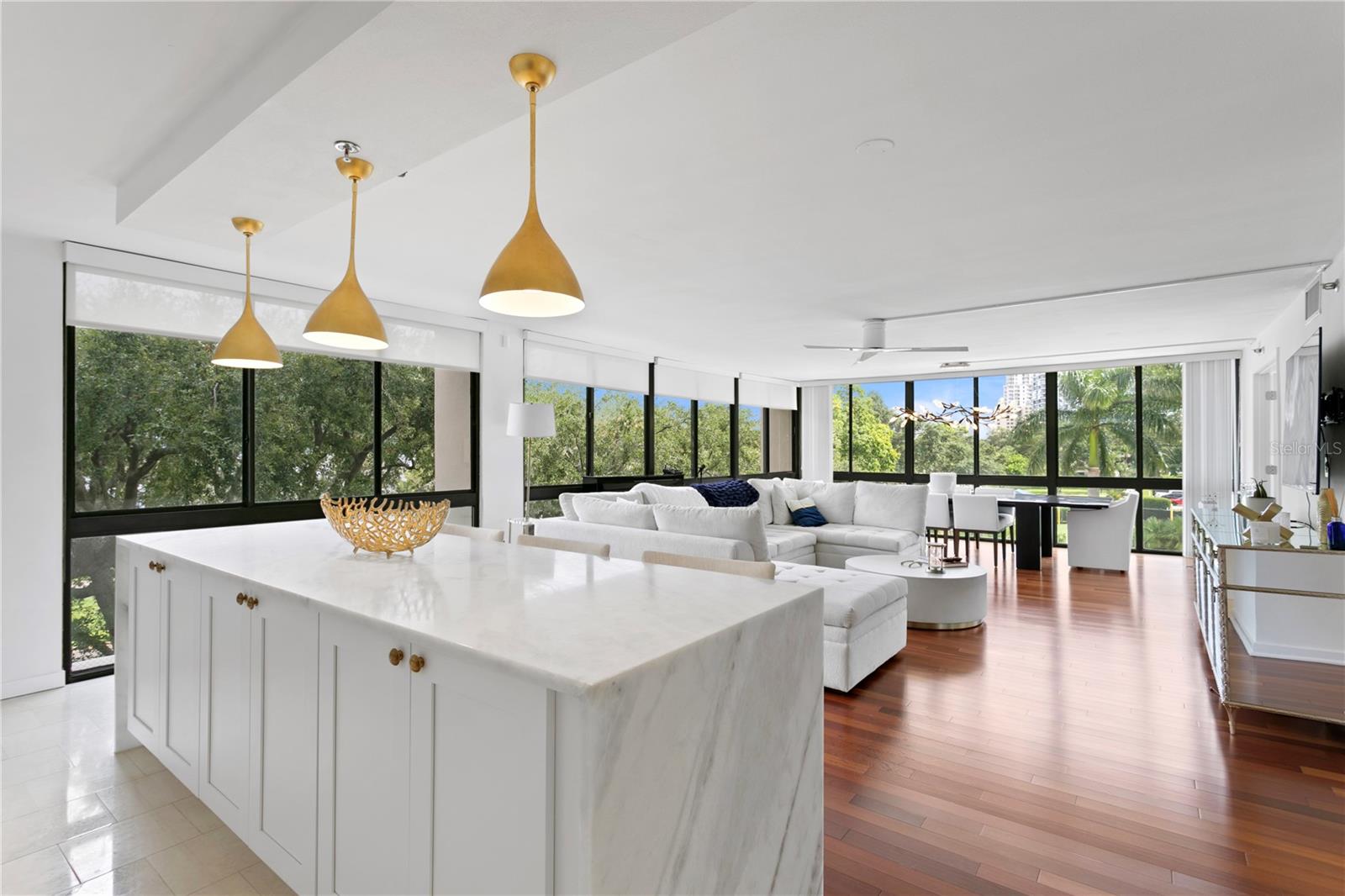 Image 4 of 47 For 3301 Bayshore Boulevard 408b