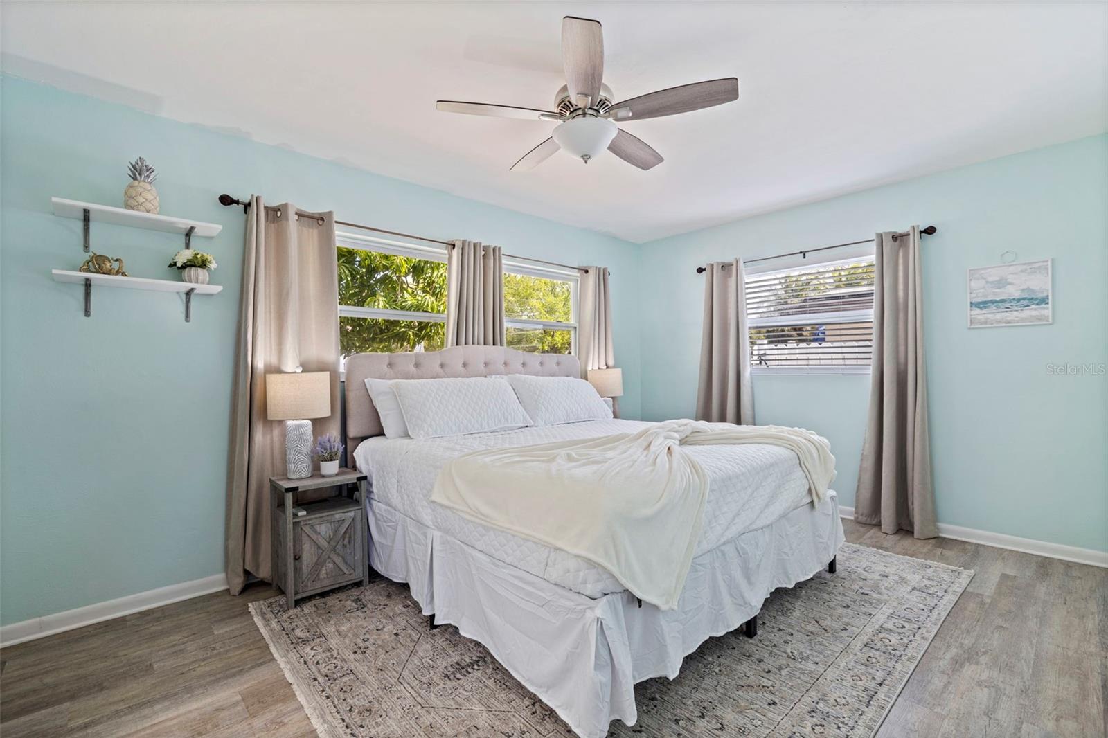 Listing photo id 10 for 13584 Twig Terrace