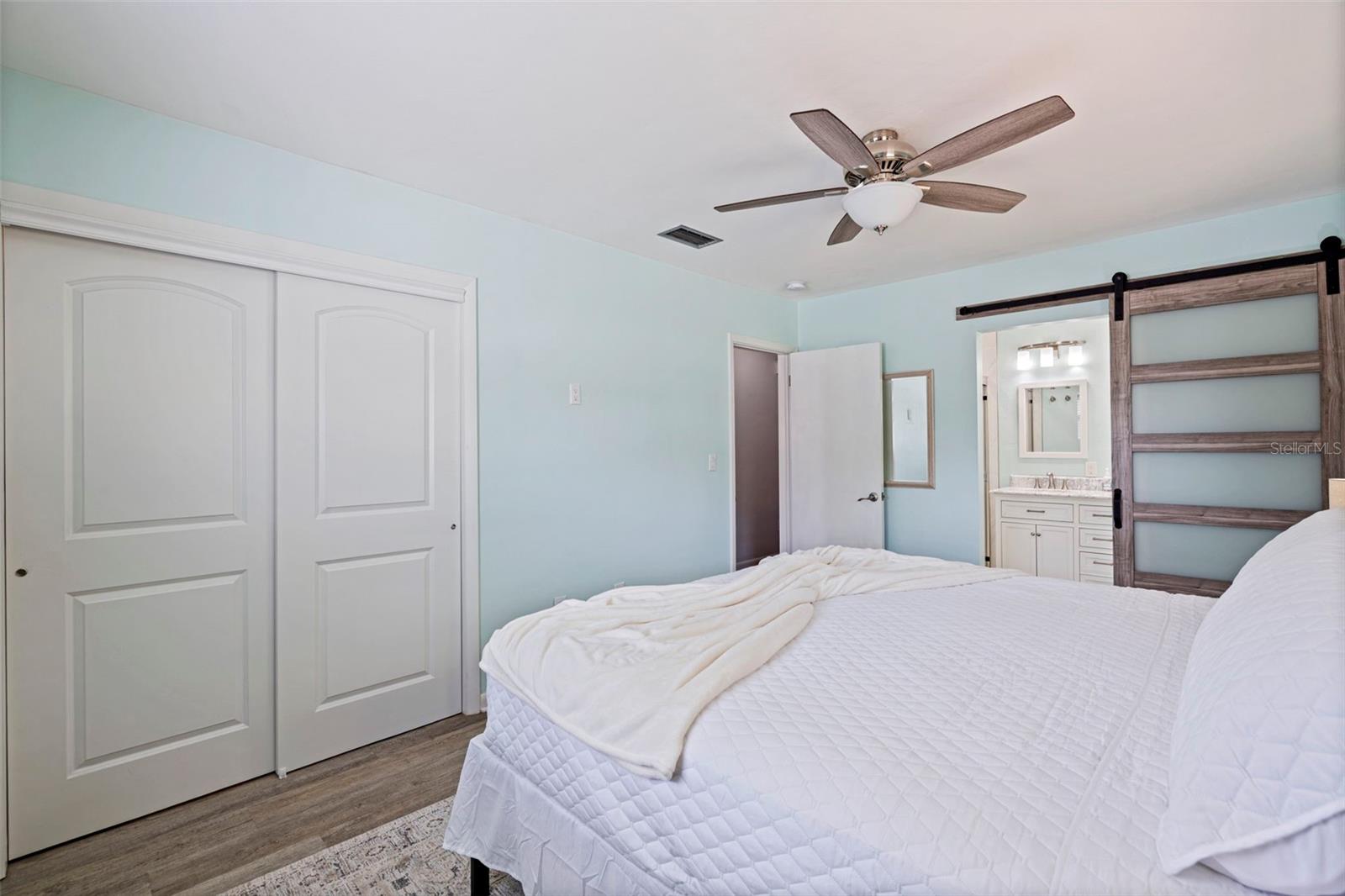 Listing photo id 11 for 13584 Twig Terrace