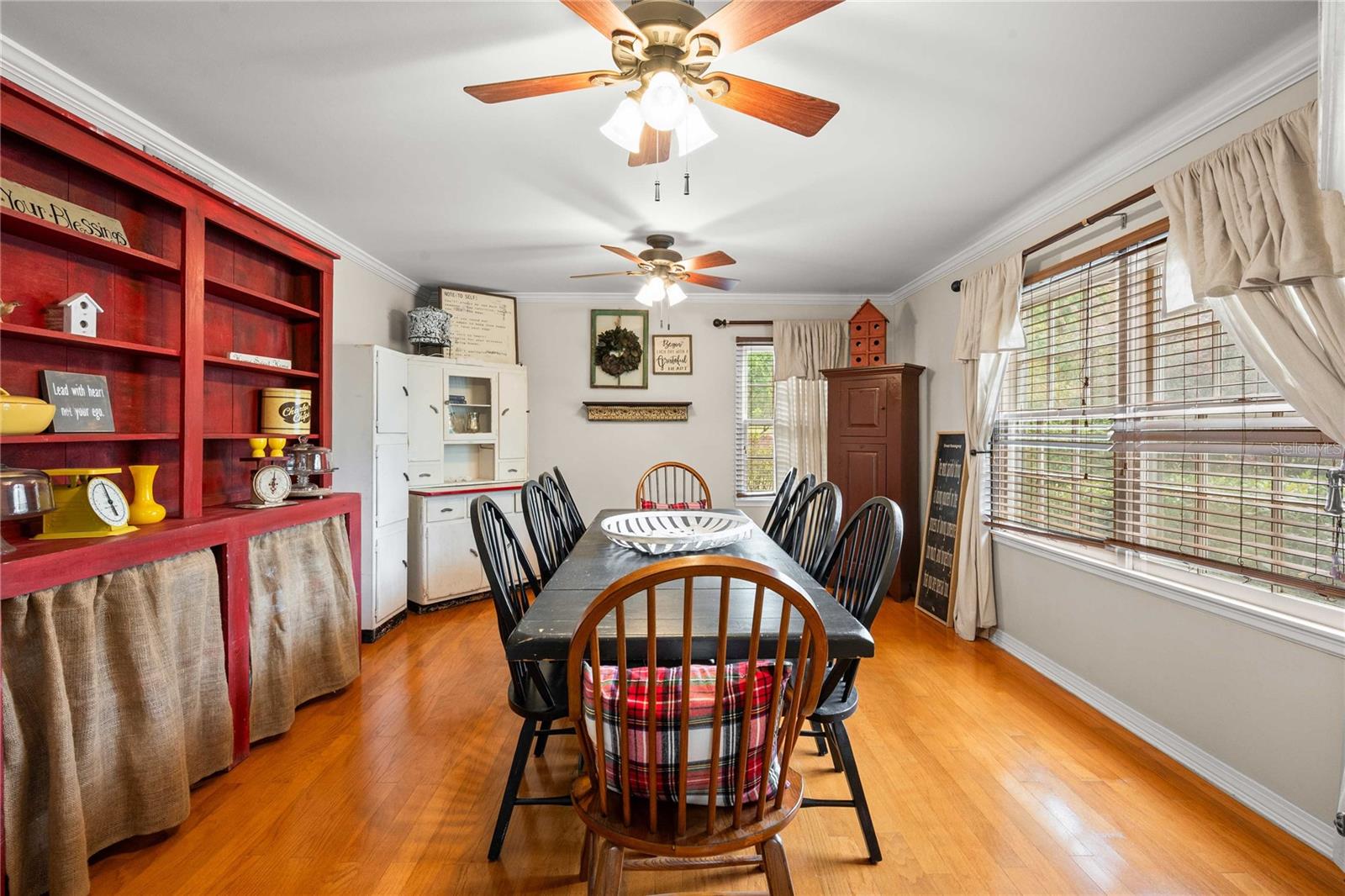 Image 19 of 56 For 36733 Virginia Avenue