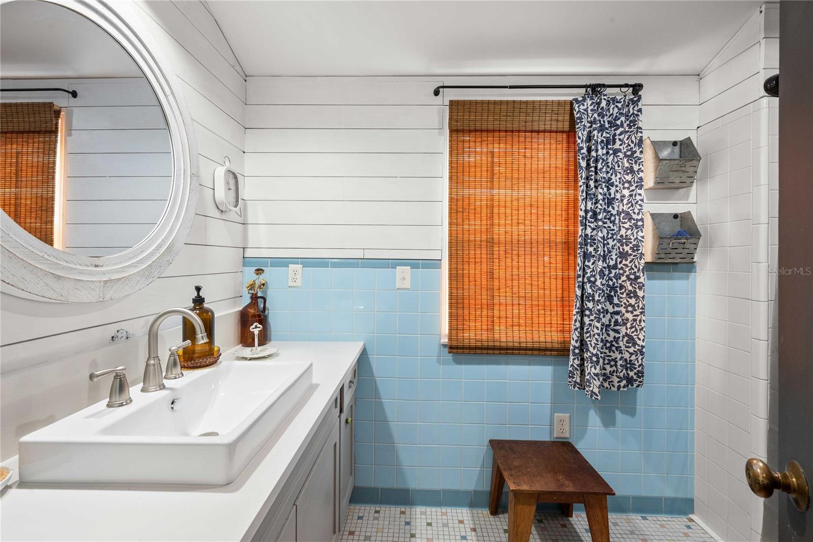 Image 28 of 56 For 36733 Virginia Avenue