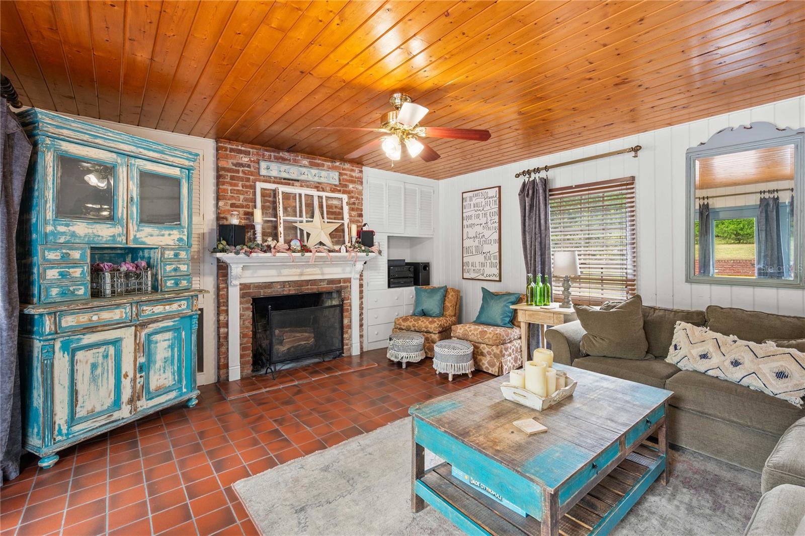 Image 7 of 56 For 36733 Virginia Avenue