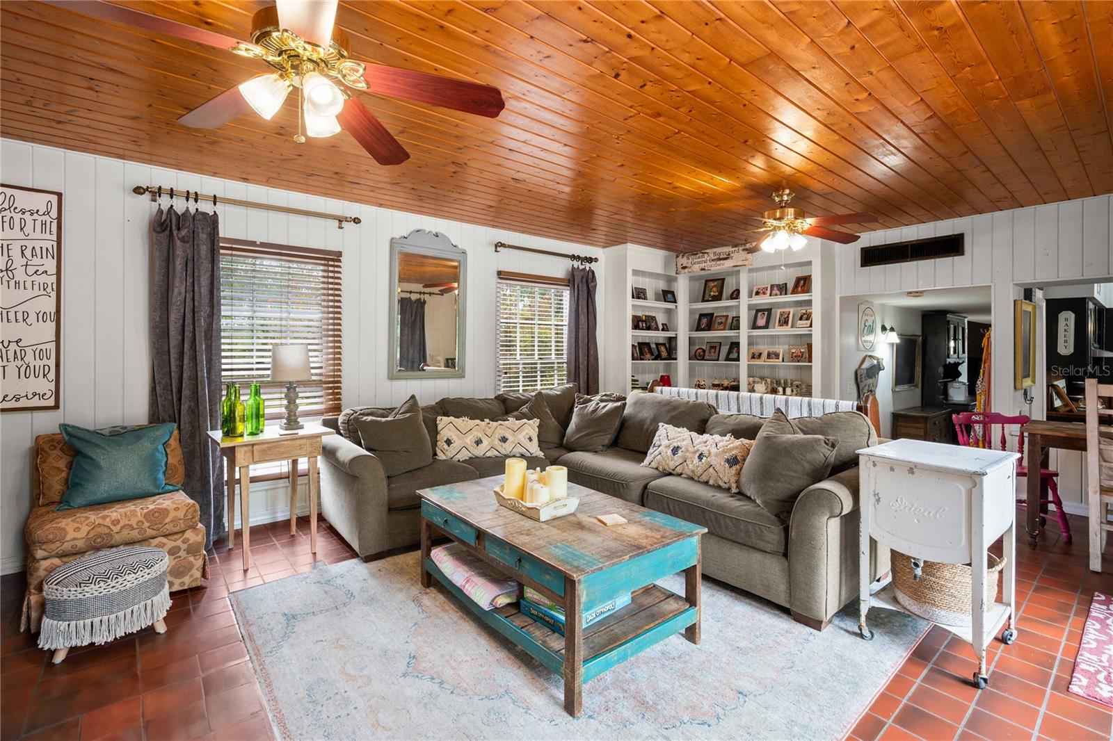 Image 9 of 56 For 36733 Virginia Avenue