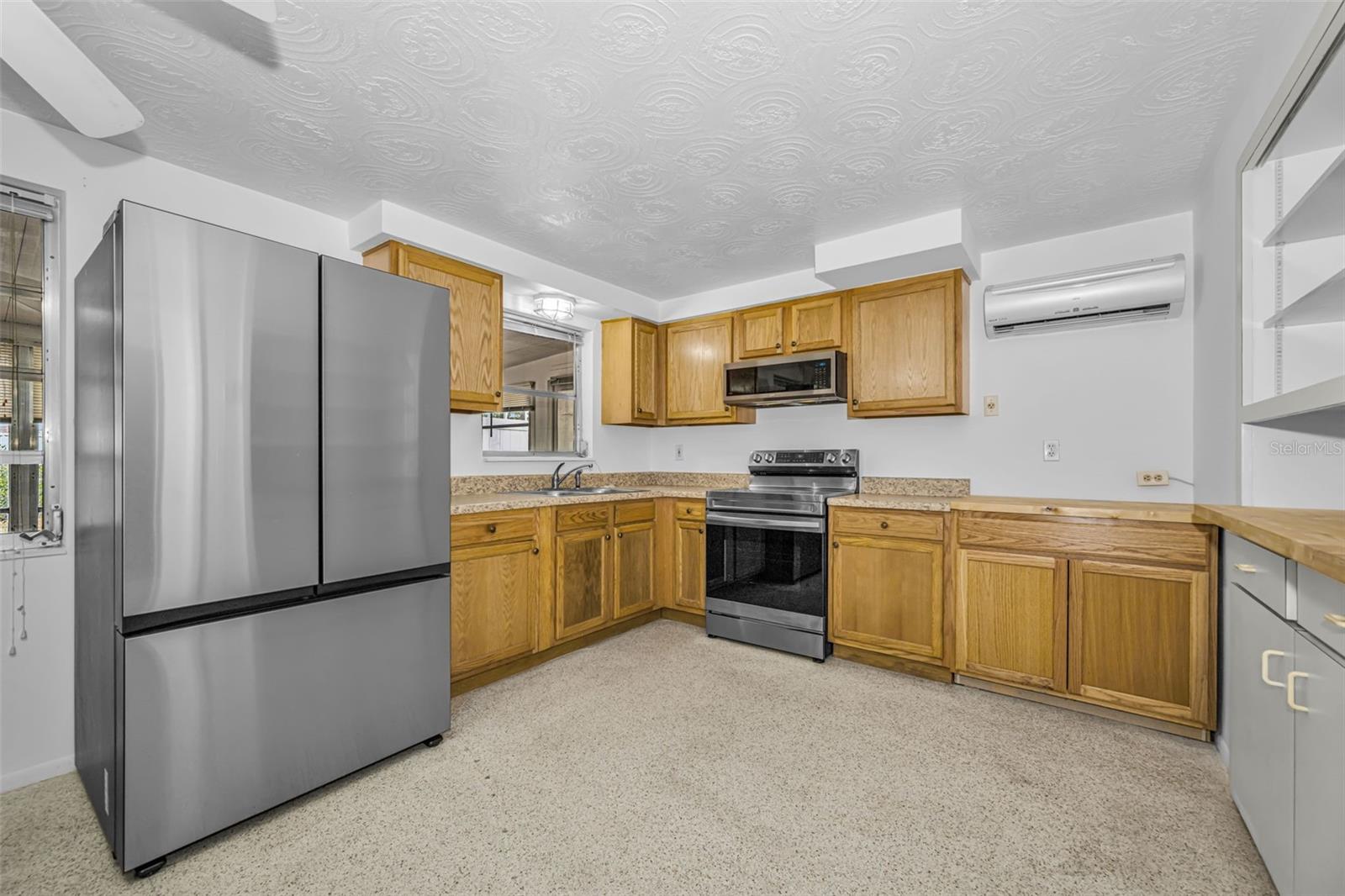 Image 11 of 45 For 4843 Calais Drive